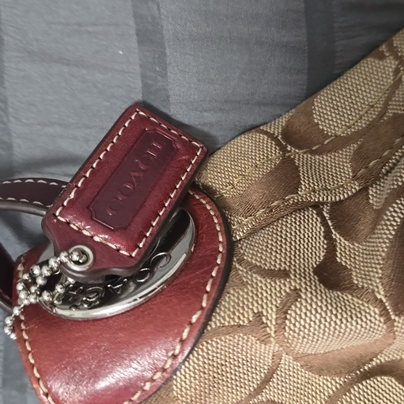 Coach Tan and Red Signature Shoulder Bag - Picture 7 of 8